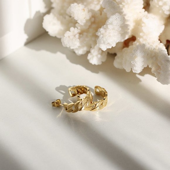 NEW 18K Gold Plated Braided Round Hoop Earrings 0 - Picture 10 of 10